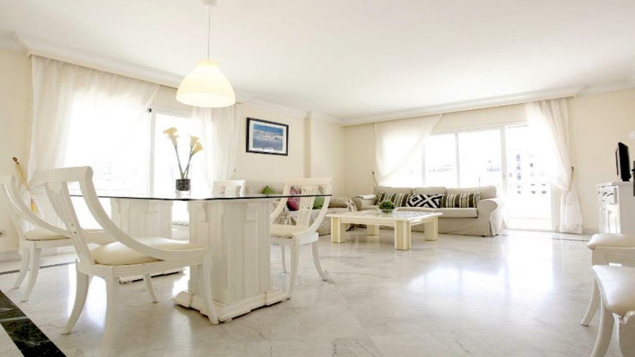 Center Puerto Banus -3 Bedrooms 马尔韦利亚 外观 照片