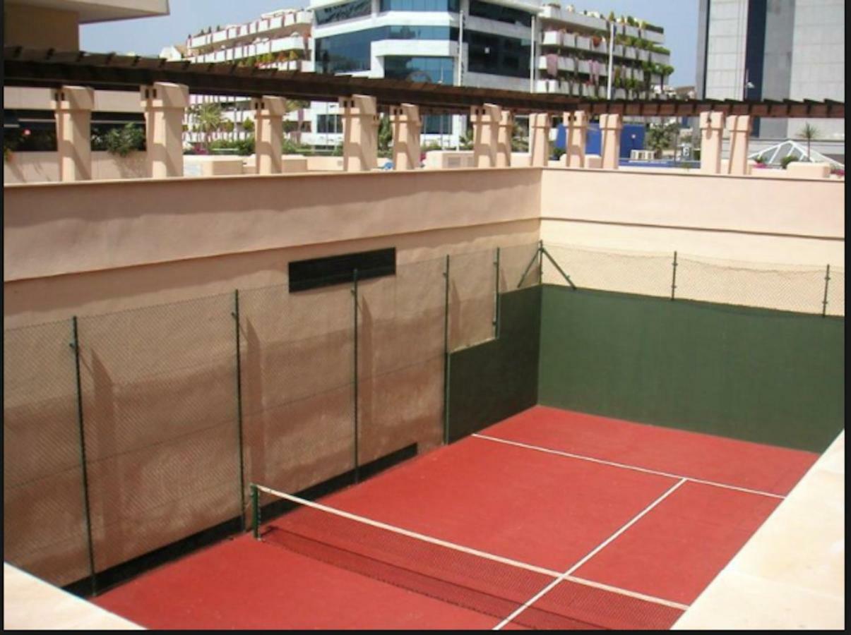 Center Puerto Banus -3 Bedrooms 马尔韦利亚 外观 照片